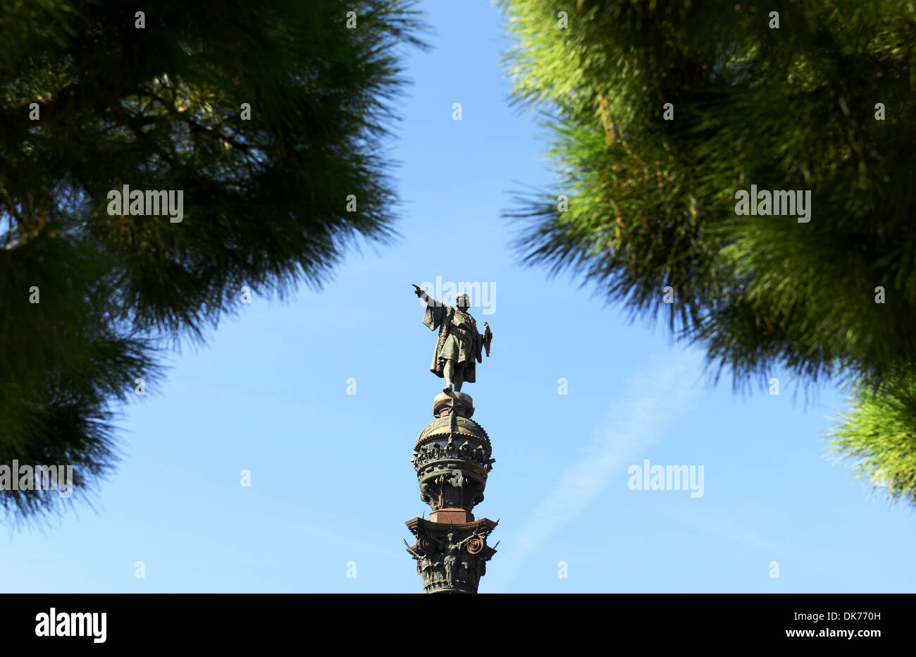 Statue de Christophe Colomb sur le dessus de l'hôtel Mirador de Colon monument, Catalogne, Barcelone, Espagne. Banque D'Images