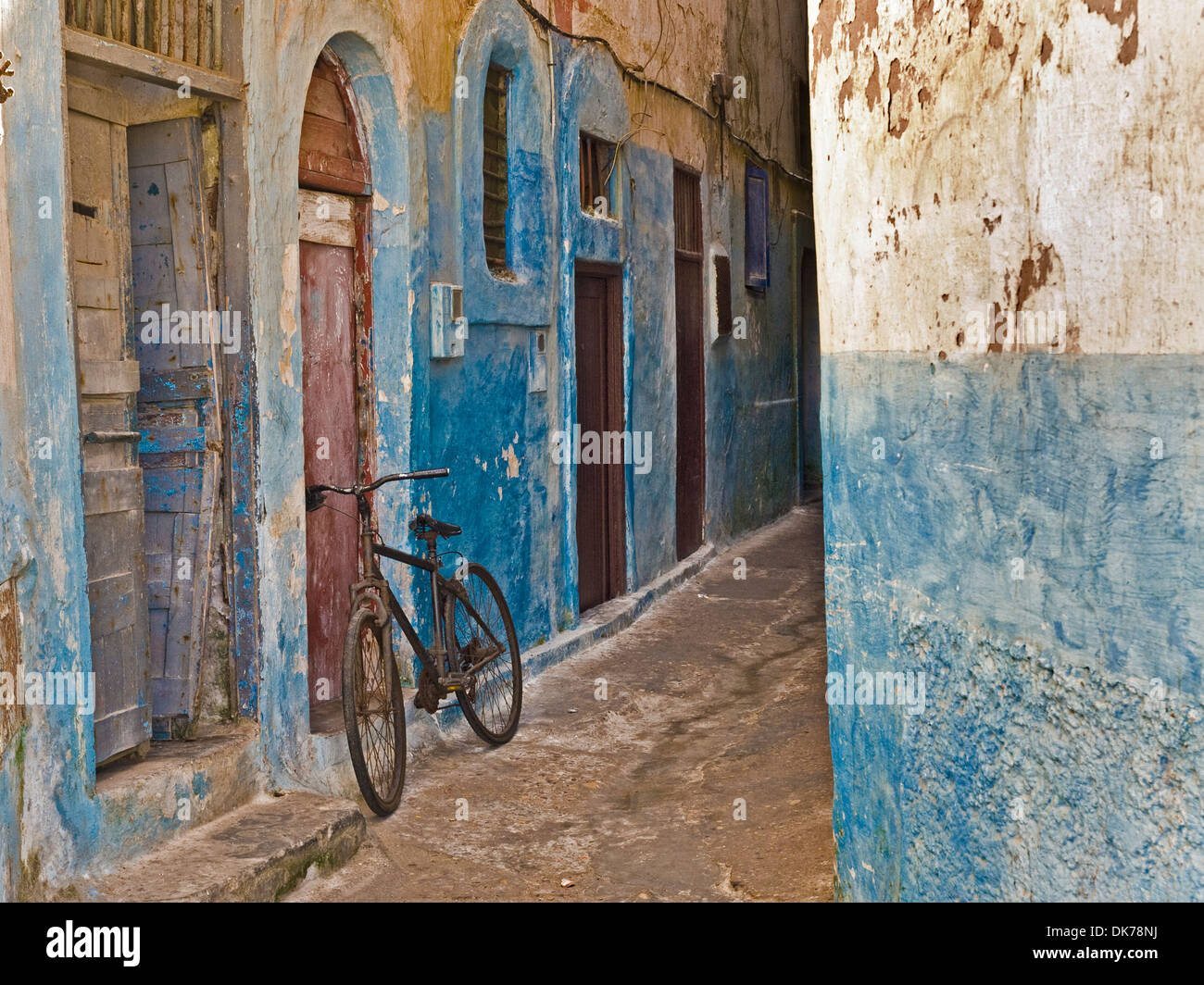 Ancien ruelle de maroc Banque de photographies et d’images à haute ...