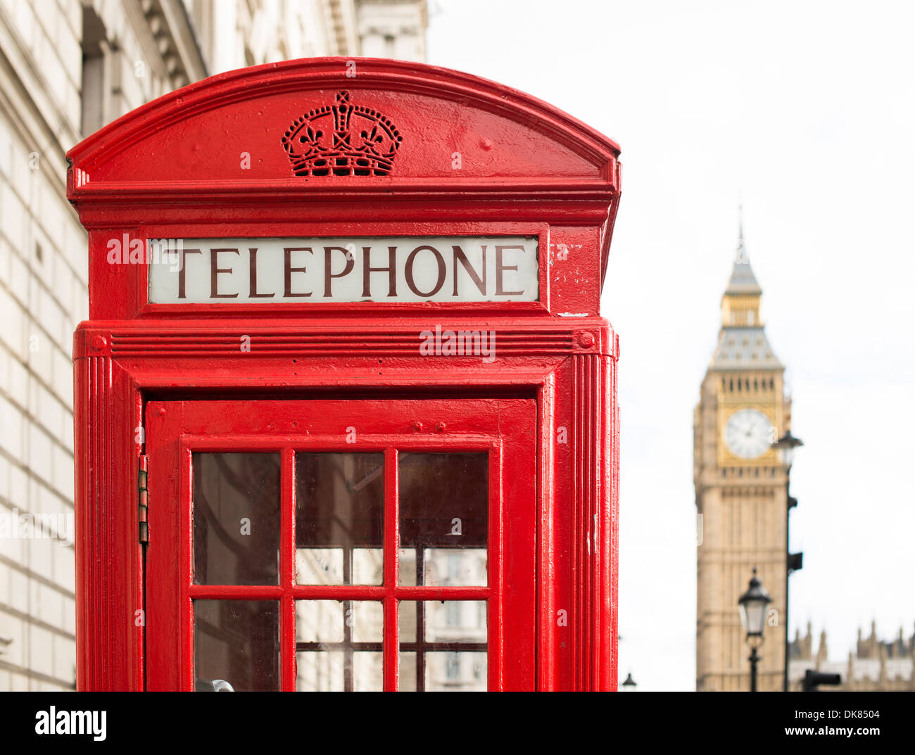 Big Ben et cabine téléphonique rouge à Londres Banque D'Images