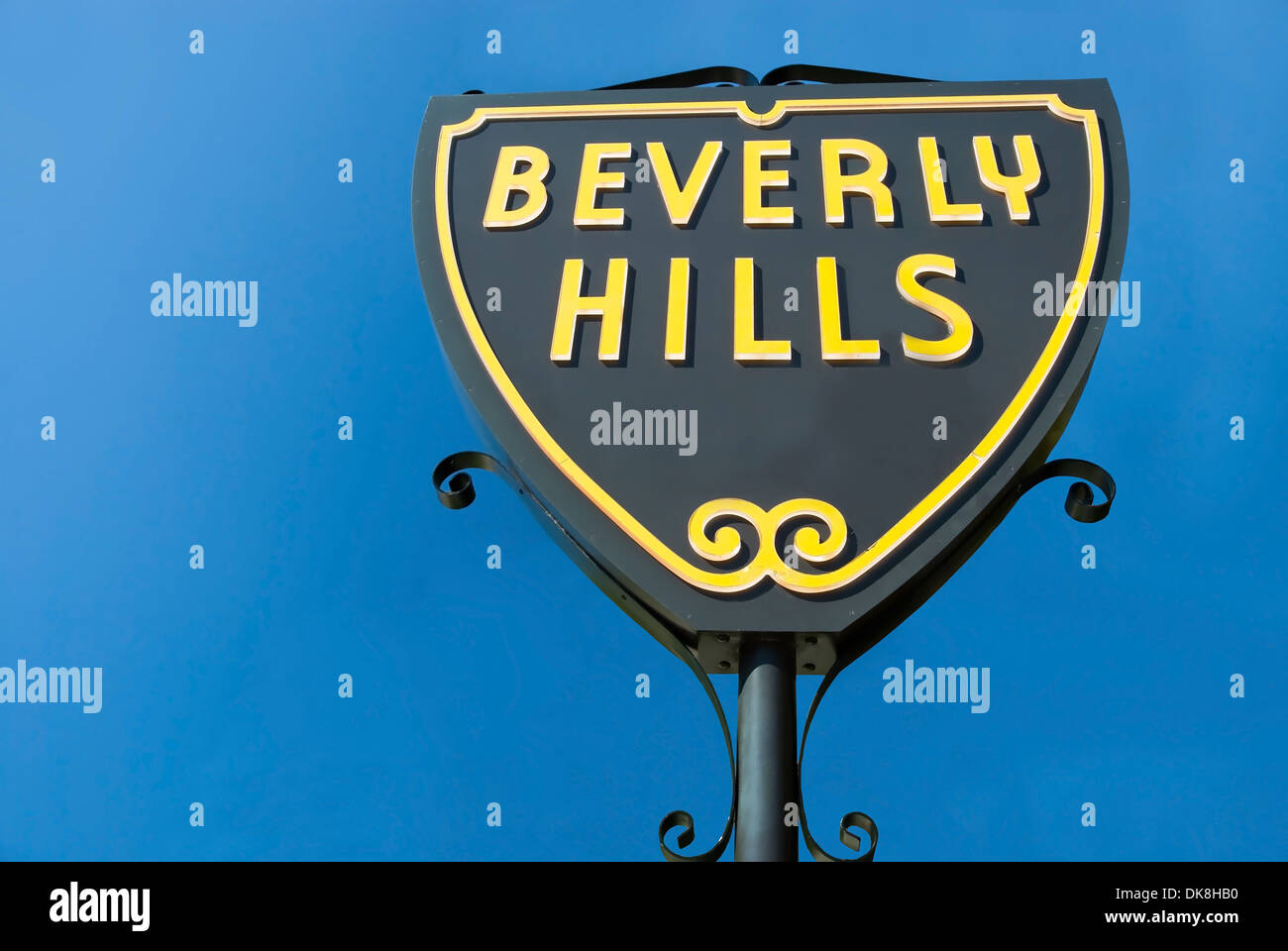 Signe de Beverly Hills à Los Angeles park avec beau ciel bleu en arrière-plan Banque D'Images