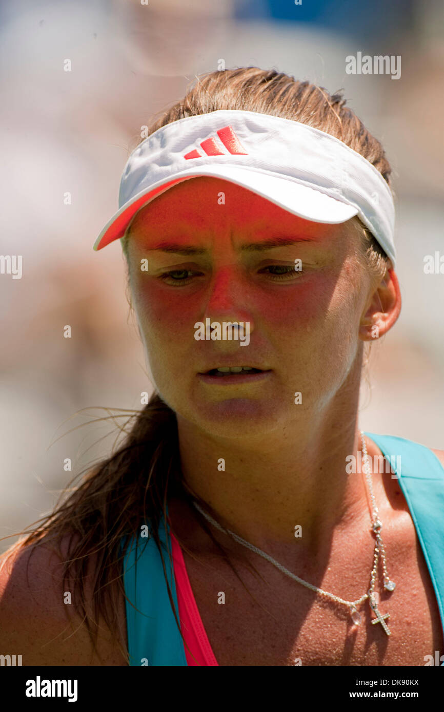 05 août, 2011 - San Diego, Californie, États-Unis - Daniela Hantuchova lors d'un point contre adversaire A. Radwanska dans le tournoi de tennis WTA Assurance Mercure s'est tenue à l'hôtel La Costa Resort et Spa. Radwanska a gagné le match de quart de finale de la femme 0-6 6-4 6-4. (Crédit Image : © Wally Nell/ZUMAPRESS.com) Banque D'Images