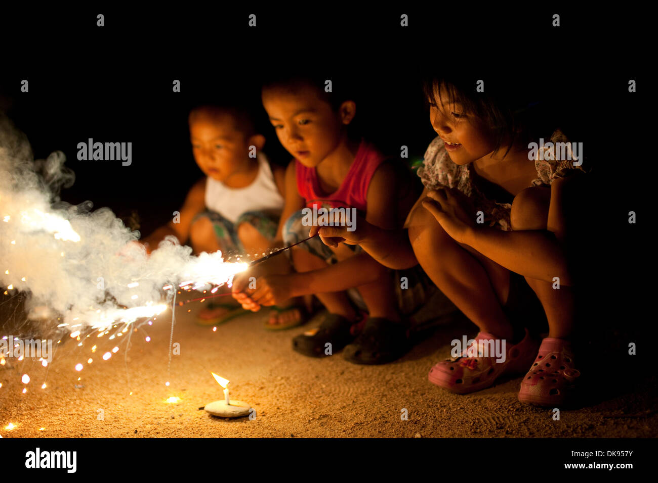 Les enfants japonais à la campagne Banque D'Images