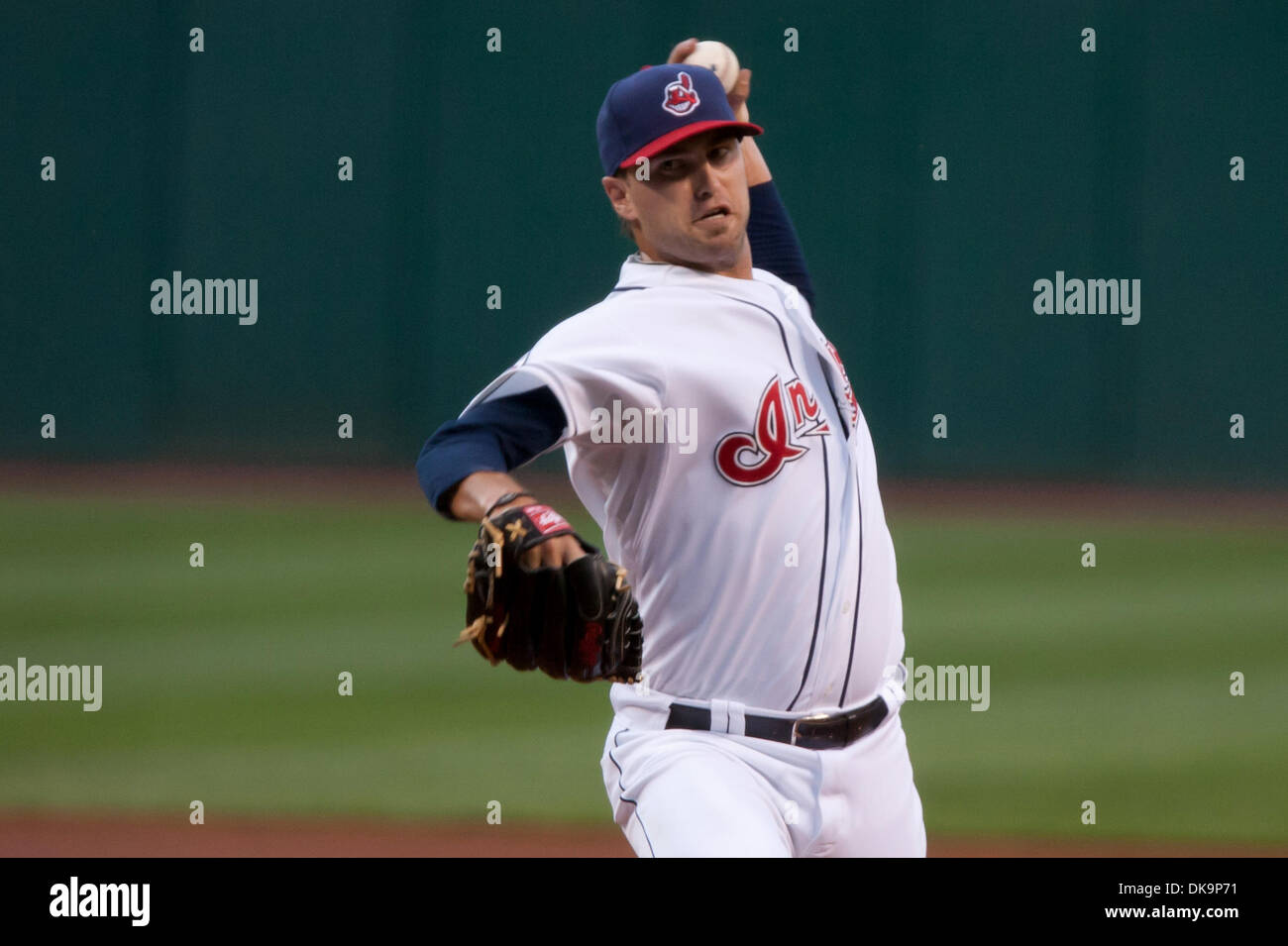 Le 29 août 2011 - Cleveland, Ohio, États-Unis - Cleveland le lanceur partant David Huff (31) offre un emplacement à la plaque lors de la première manche contre Oakland. Les Indians de Cleveland et Oakland Athletics sont à égalité 0-0 à la cinquième manche au Progressive Field de Cleveland, Ohio. (Crédit Image : © Frank Jansky/global/ZUMAPRESS.com) Southcreek Banque D'Images