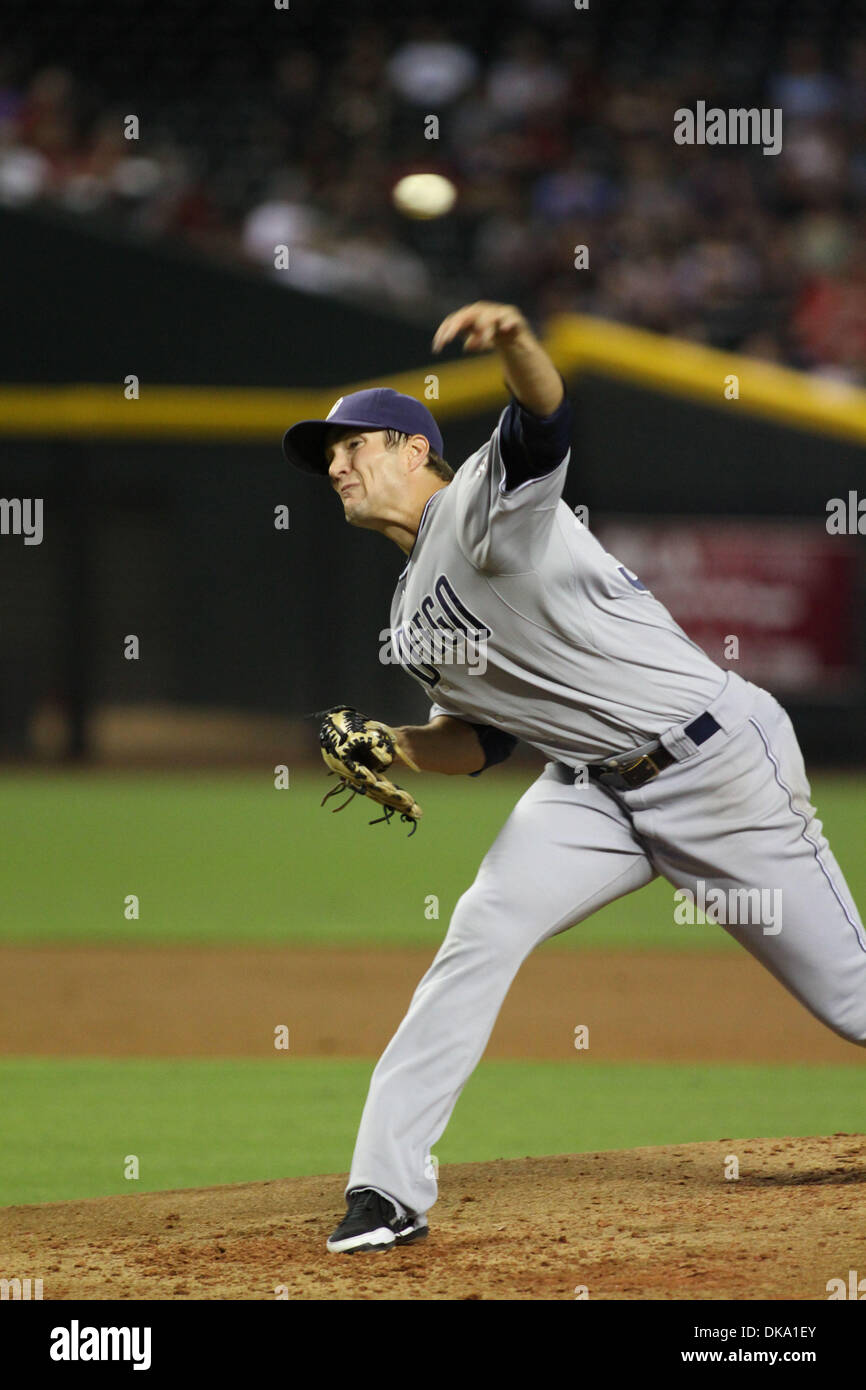 8 septembre 2011 - Phoenix, Arizona, États-Unis - Cory Luebke des Padres, dressé un jeu solide mais ne pouvait pas obtenir le soutien d'enregistrer le bat la victoire. Les Diamondbacks défait les Padres 4-1 à Chase Field à Phoenix (Image Crédit : © Dean Henthorn/global/ZUMAPRESS.com) Southcreek Banque D'Images