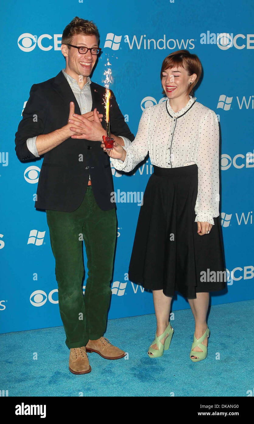 Barrett Foa Renee Felice Smith CBS 2012 Fall Premiere partie tenue à Greystone Manor West Hollywood Californie - 18.09.12 Banque D'Images