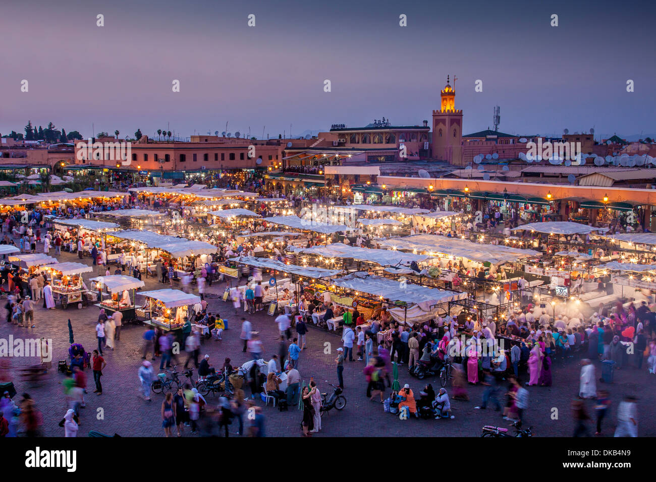 La place Jemaa el-Fna, Marrakech, Maroc Banque D'Images