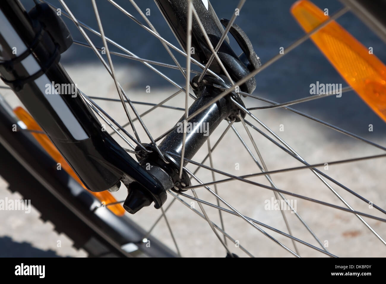Détail de black mountain bike sur soleil du matin Banque D'Images