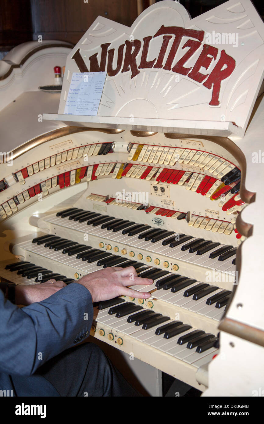 Blackpool, Lancashire, UK 4 Décembre, 2013. La lecture de la S.J. Orgue Wurlitzer Wright aux Winter Gardens Blackpool Opera House Theatre Open day. Banque D'Images