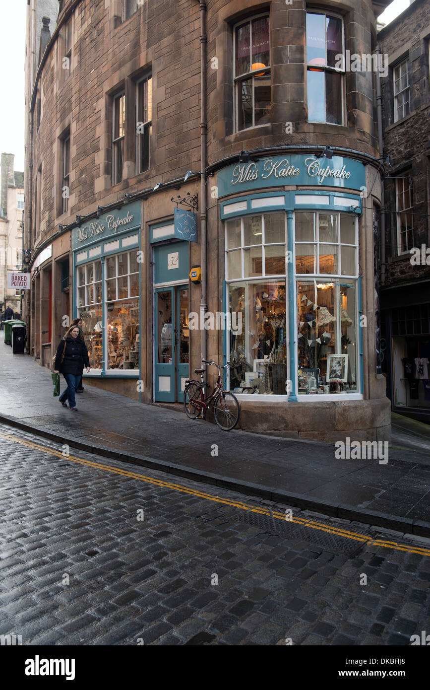 Mme Katie Cupcake shop sur Royal Mile, Edinburgh, Ecosse. Cockburn Street. Banque D'Images