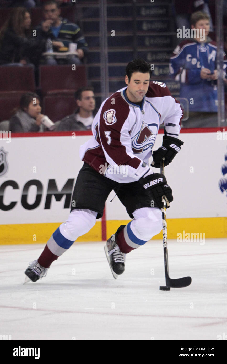 15 octobre 2011 - Montréal, Québec, Canada - Avalanche du Colorado le défenseur Ryan O'Byrne (3) patins pendant le préchauffage avant le match des Canadiens de Montréal contre l'Avalanche du Colorado au Centre Bell. (Crédit Image : © Philippe Champoux/Southcreek/ZUMAPRESS.com) Banque D'Images