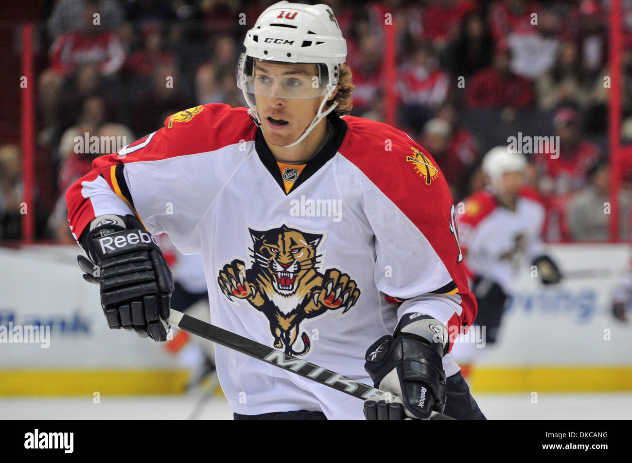 18 octobre 2011 - Washington Dc, District of Columbia, United States of America - Verizon Center de la LNH l'action. Florida Panthers aile gauche David Booth (10) ; score final 3 0 Panthers capitales (crédit Image : © Roland Pintilie/Southcreek/ZUMAPRESS.com) Banque D'Images