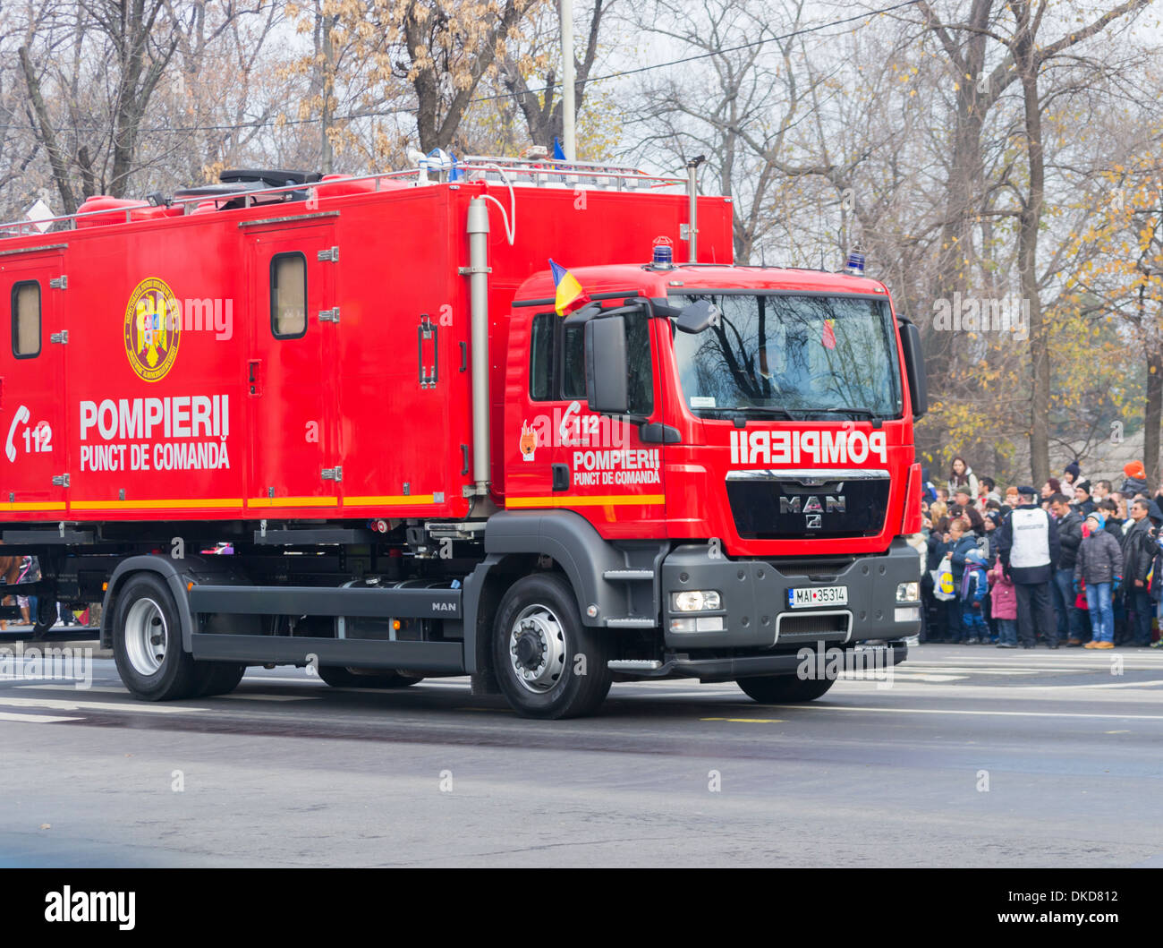 Les pompiers roumains MAN TGS 18230 Centre de commande chariot - 1er décembre, le défilé de la fête nationale de Roumanie Banque D'Images