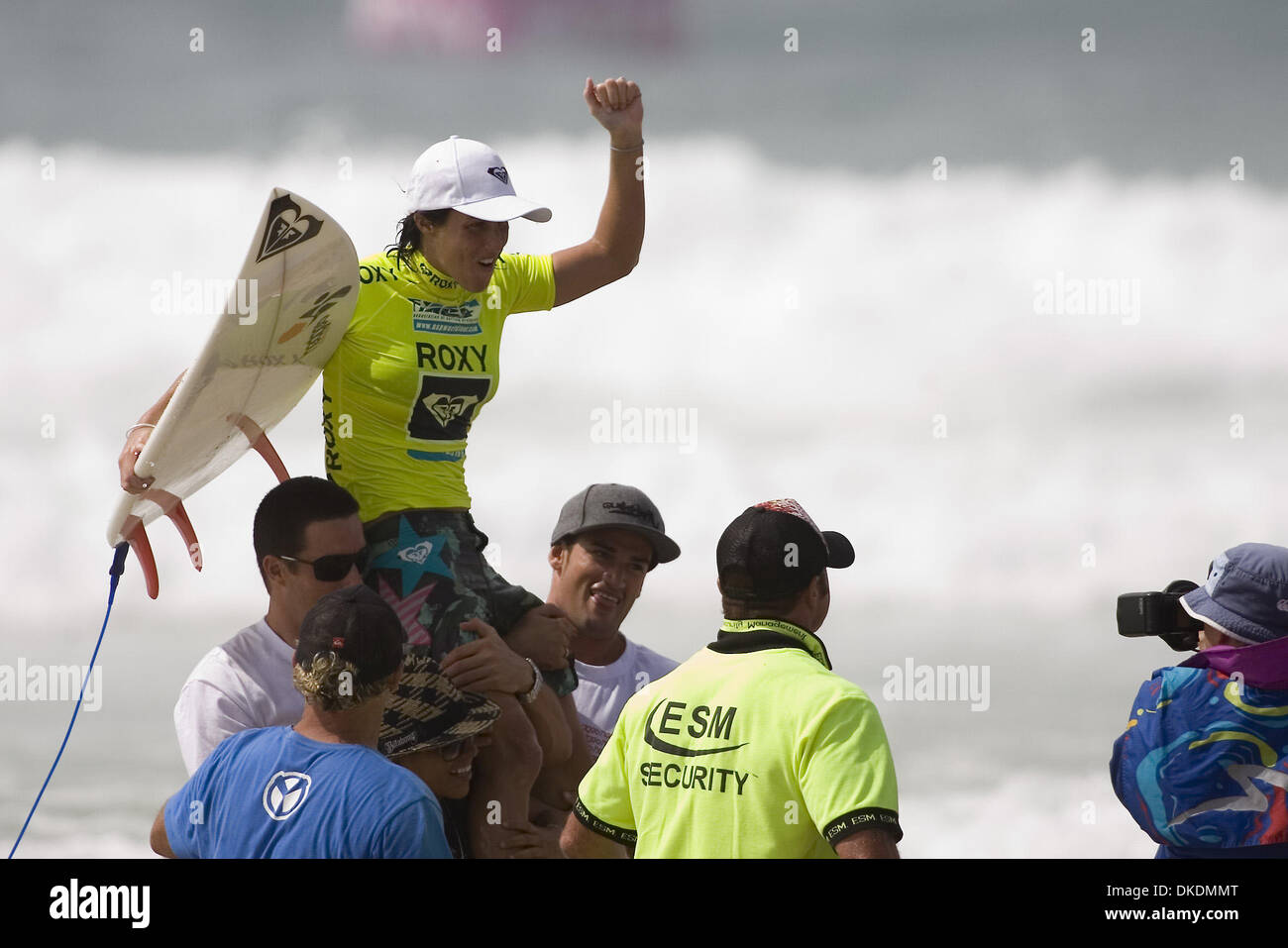 Mar 05, 2007 - Snapper Rocks, Australie - CHELSEA HEDGES, 23 ans, a remporté le premier événement de la 2007 ASP Women's World Tour, le Roxy Pro Gold Coast présenté par Samsung, à ce qui s'apparente à son domicile pause de Snapper Rocks à Coolangatta. Hedges (anciennement Georgeson) demande d'Avalon de Coolangatta Beach à Sydney il y a deux ans et a déménagé à ASP World n°1. (Crédit Image : © Steve Banque D'Images