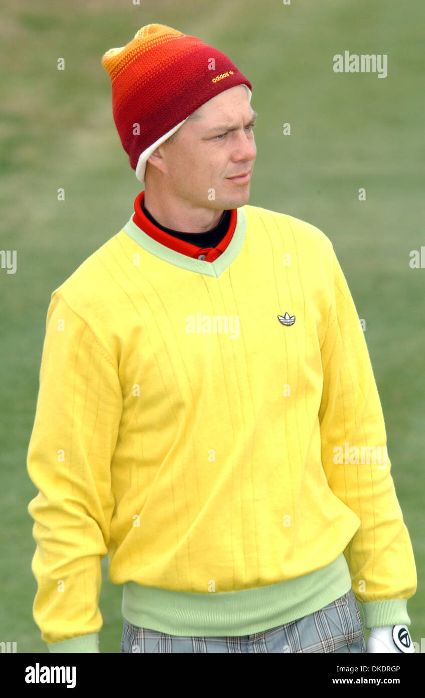 Apr 09, 2007 - Myrtle Beach, SC, États-Unis d'Amérique - Le batteur Adrian Young de la bande joue sans aucun doute une partie de golf à l'assemblée annuelle et le Blowfish Hootie lundi après le tournoi de golf Pro-Am Celebrity Masters qui ont eu lieu lors de la Teinture au Club Barefoot Resort situé dans la région de Myrtle Beach. (Crédit Image : © Jason Moore/ZUMA Press) Banque D'Images