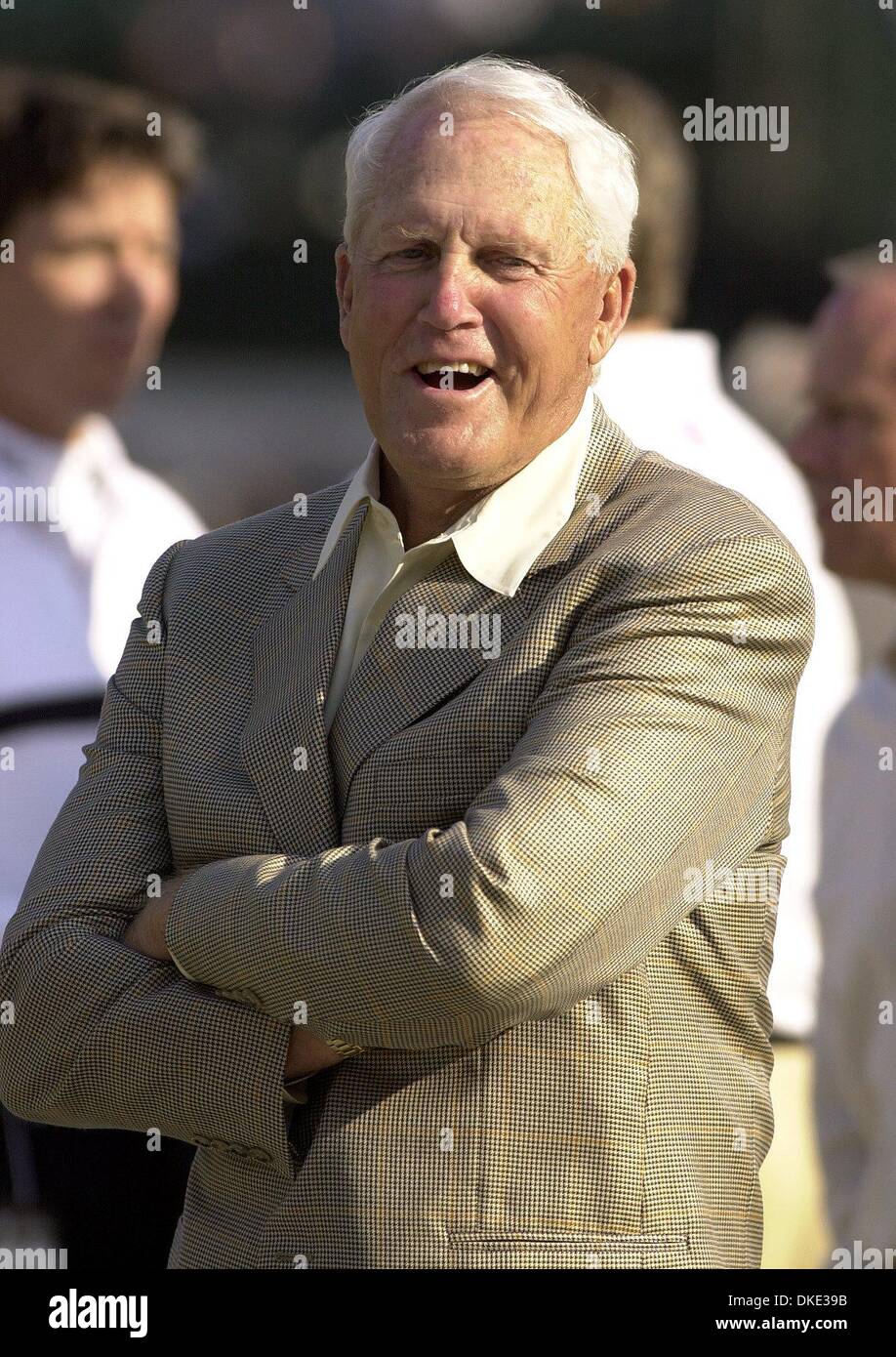 WILLIAM ERNEST WALSH (Novembre 30, 1931 - Juillet 30, 2007), l'un des plus grands entraîneurs de football de tous les temps. Bill Walsh, l'inventeur de la côte ouest de l'infraction, est mort à l'âge de 75 ans, après une longue bataille contre la leucémie. Walsh, guidé les San Francisco 49ers à trois championnats et six titres de la division Ouest NFC dans ses 10 ans comme entraîneur-chef. Walsh n'est pas devenu un entraîneur-chef de la NFL Banque D'Images