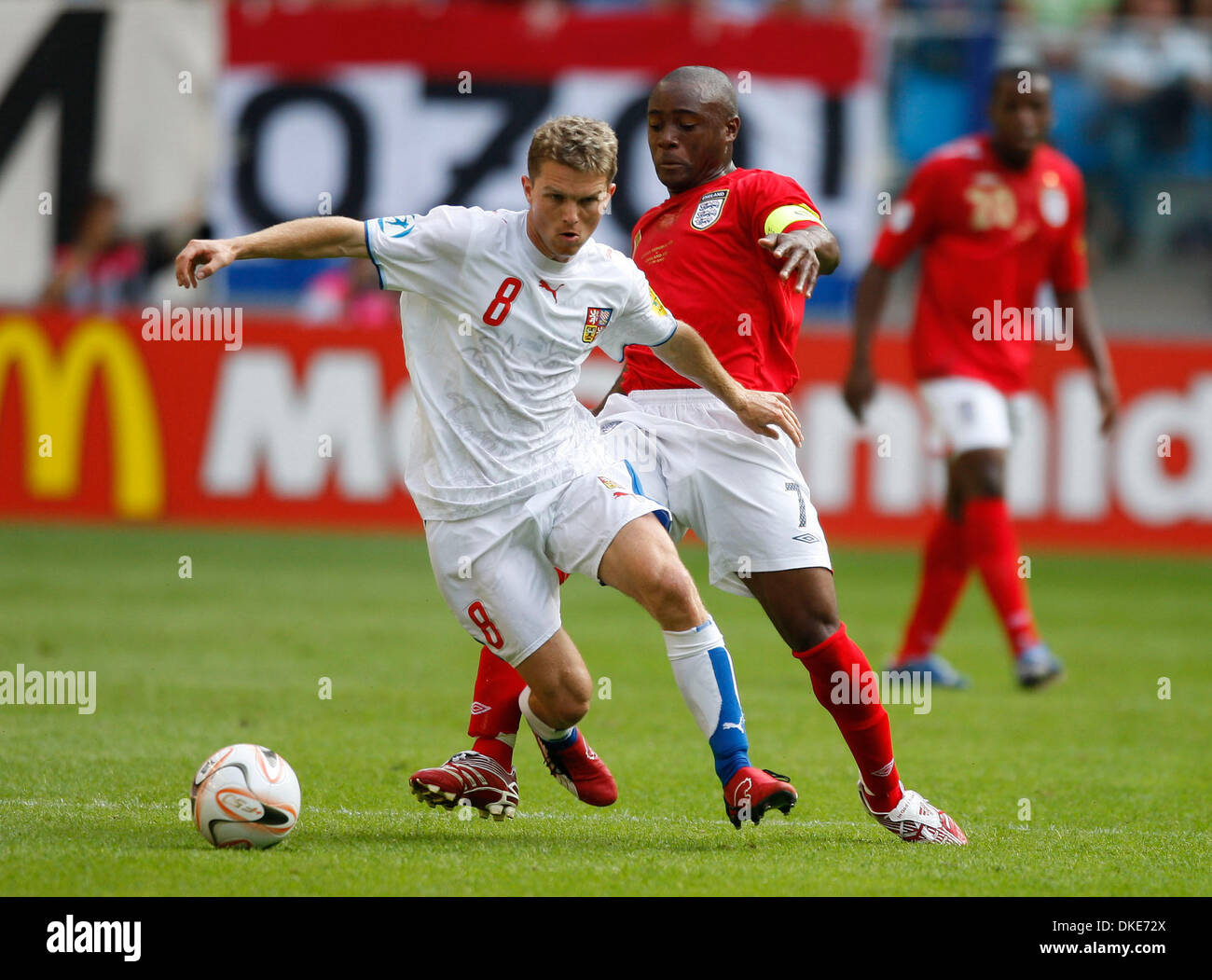 La République tchèque Tomas Jirsak Nigel Reo-Coker l'Angleterre et de crédit (Image : © Photographe/Cal Sport Media) Banque D'Images