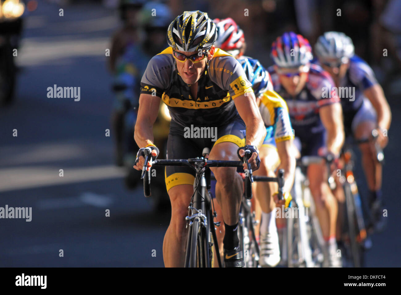 Jun 21, 2009 - Nevada City , Californie, USA - Lance Armstrong a montré impressionnant Tour de France formulaire dans une victoire à la dominante vallonné Nevada City Classic.. Armstrong est défini pour commencer le Tour de France le 4 juillet à Monaco. (Crédit Image : © Wil Matthews/ZUMA Press) Banque D'Images