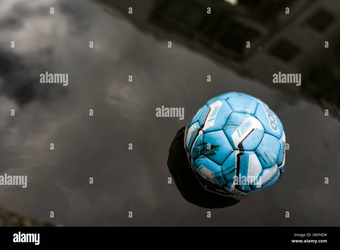Urban ball Banque de photographies et d'images à haute résolution - Alamy