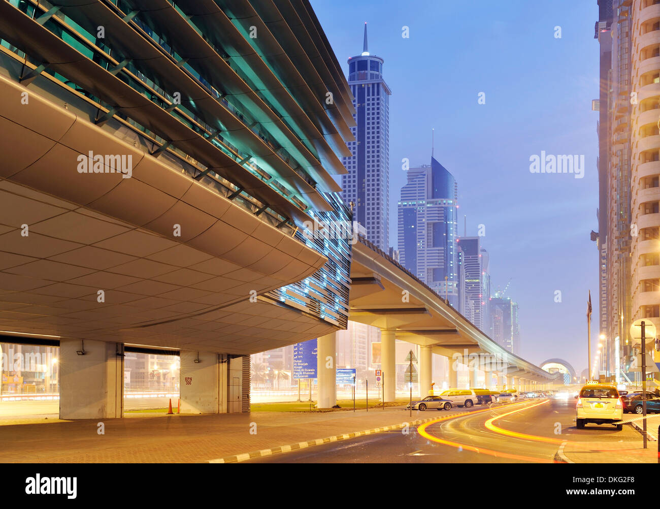 Sheikh Zayed Road, Dubaï, Emirats Arabes Unis, de l'Asie Banque D'Images