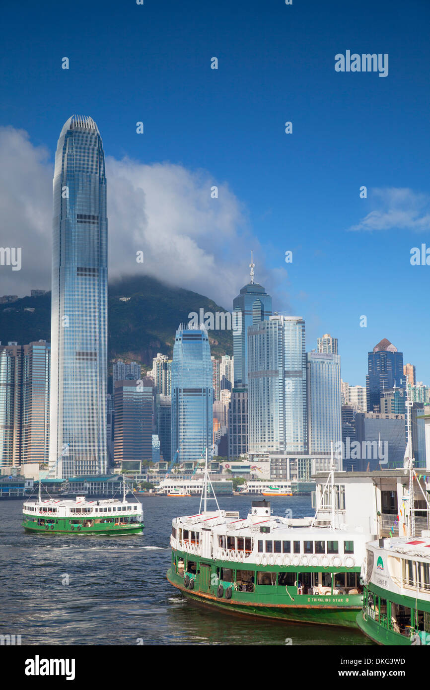 Star Ferry et toits de l'île de Hong Kong, Hong Kong, Chine, Asie Banque D'Images