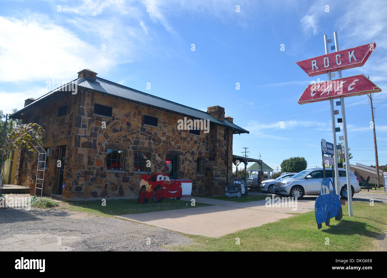 Rock Cafe, Stroud, Oklahoma. 'Route 66 voitures sur la route' célèbre diner Banque D'Images