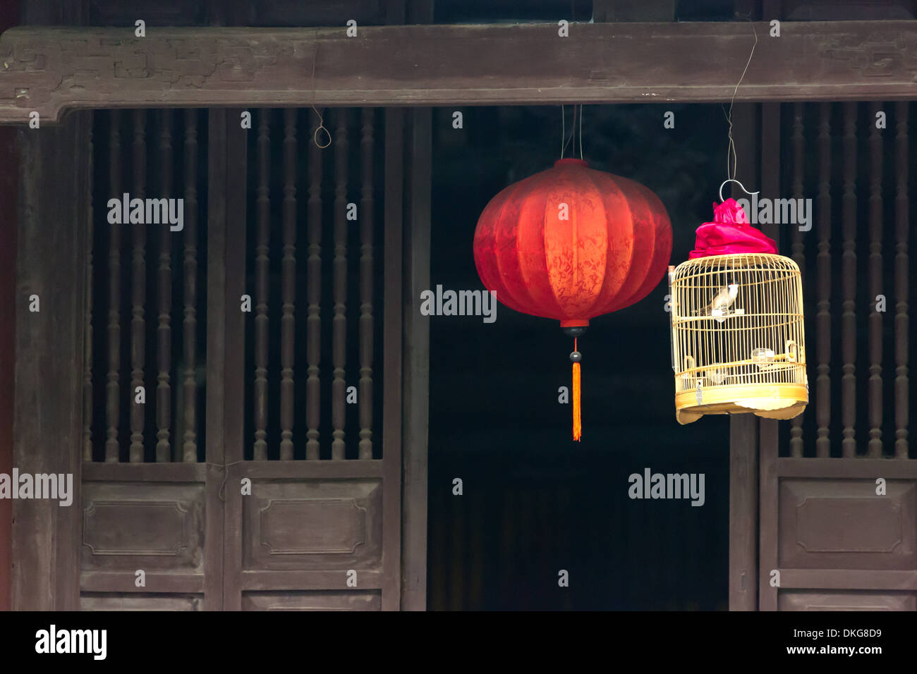 Lanterne chinoise dans le temple de l'Jade, Hanoi, Vietnam, Asie Banque D'Images