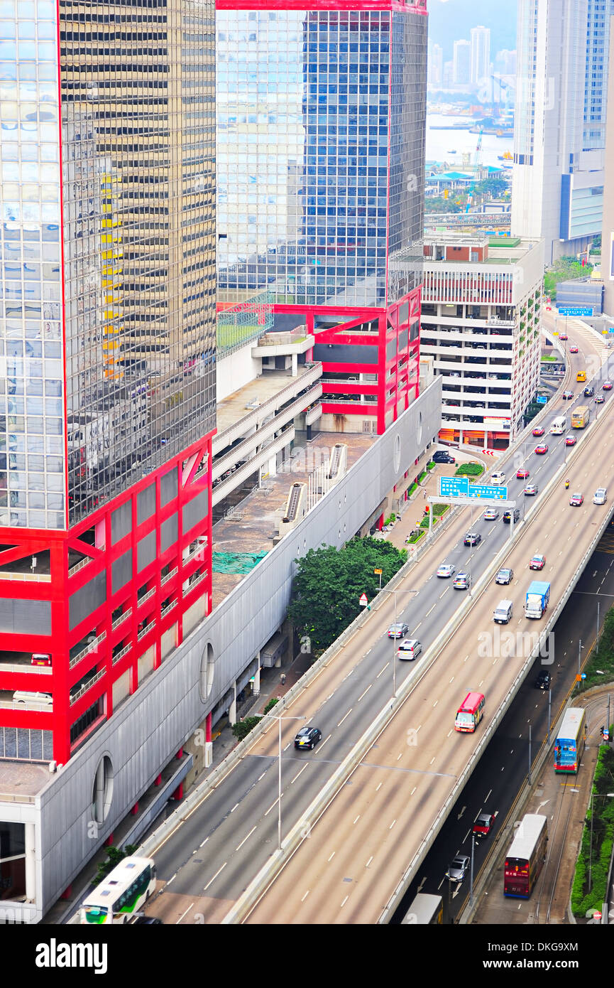 Vue aérienne sur la rue de Hong Kong avec l'autoroute moderne Banque D'Images