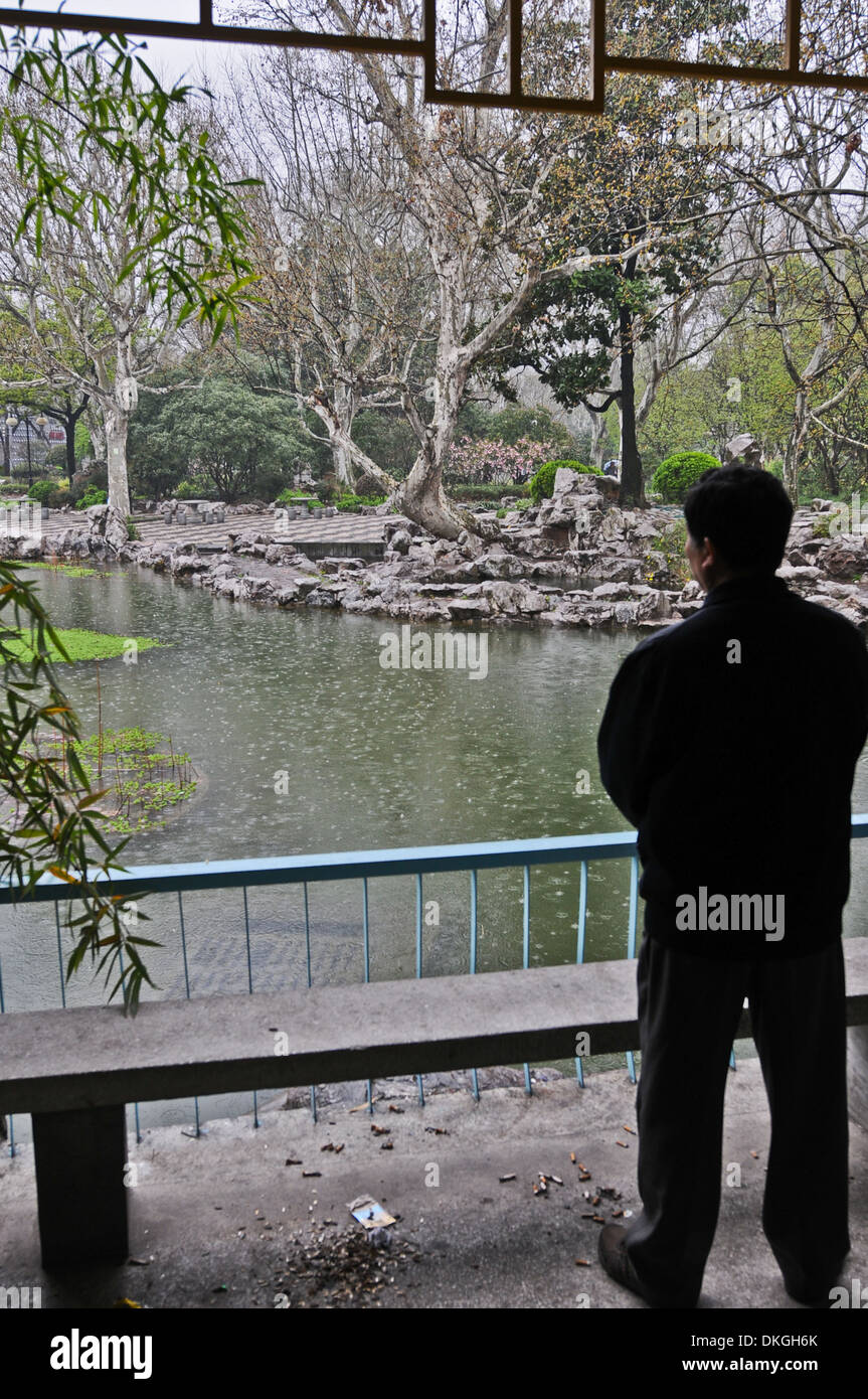 French style Fuxing Park situé dans l'ancienne Concession Française dans le quartier de Luwan, à Shanghai, Chine Banque D'Images