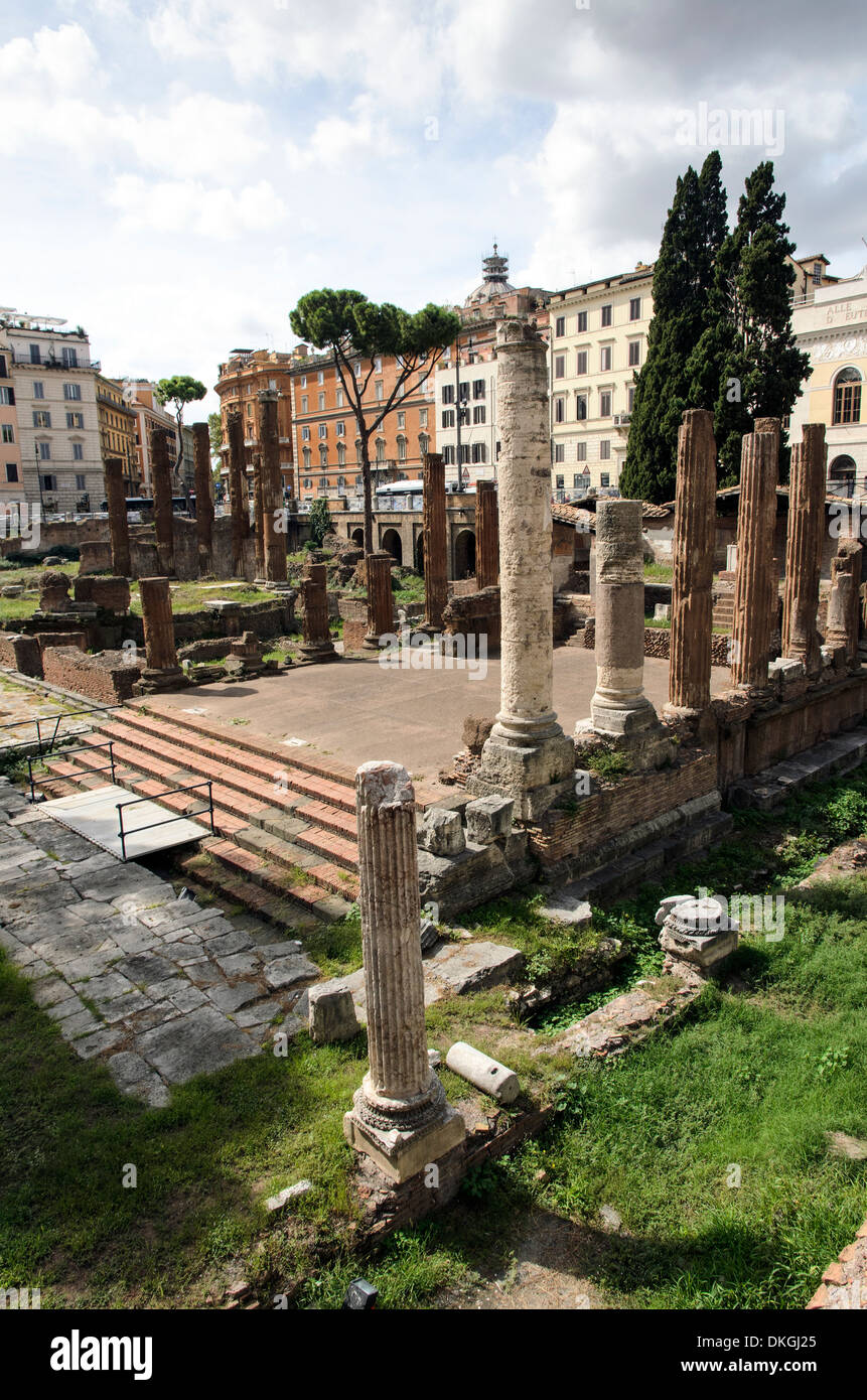 Temple de Juturna en Largo di Torre Argentina - Rome, Italie Banque D'Images