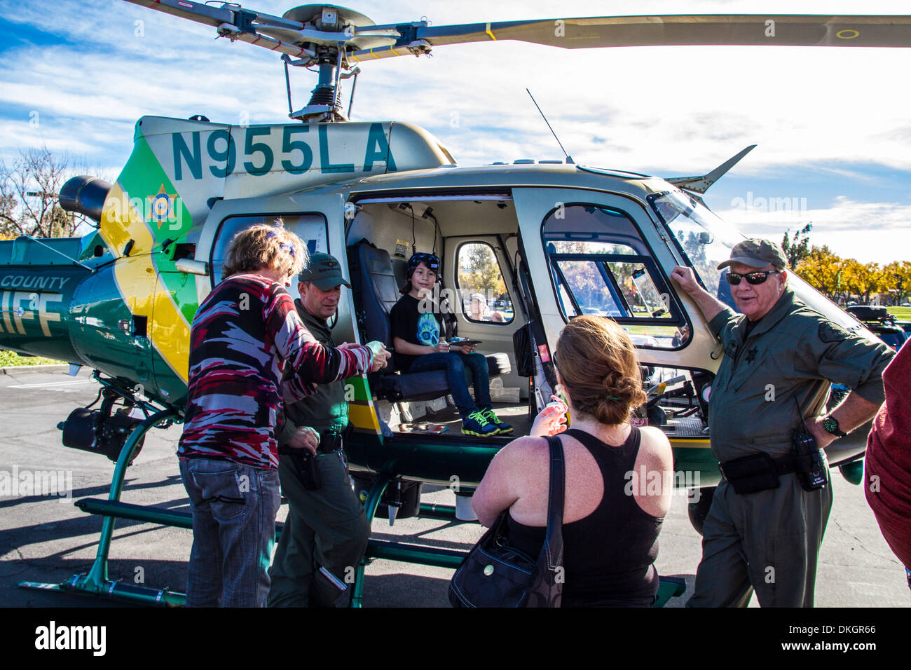 Los Angeles County Sheriffs hélicoptère en 2013 Motor4toys event à Woodland Hills en Californie Banque D'Images