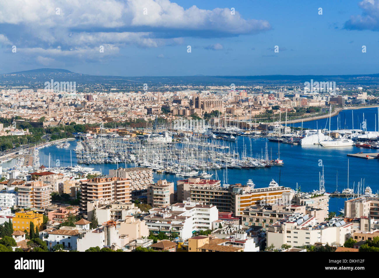 Palma de Majorque baie portuaire de château de Bellver, Palma de Mallorca, Majorque, Îles Baléares, Espagne, Europe Banque D'Images