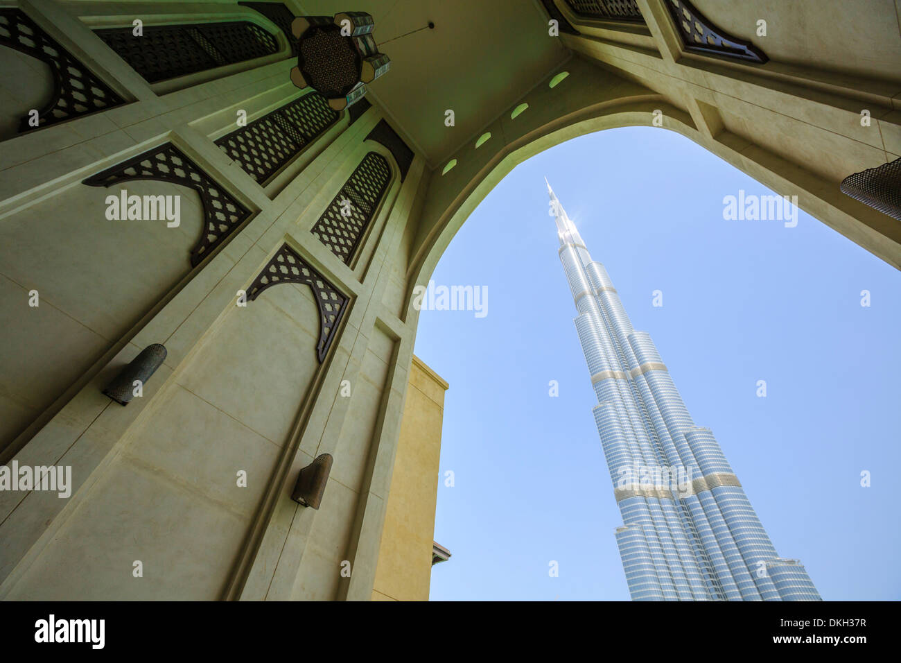 Burj Khalifa et Souk Al Bahar, Dubaï, Émirats arabes unis, Moyen Orient Banque D'Images