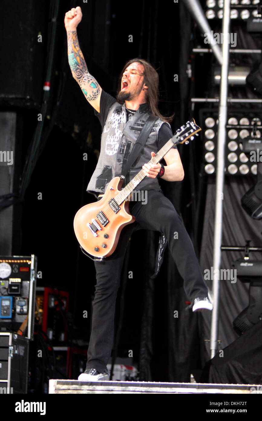 Papa Roach guitariste Jerry Horton joue sur la scène à l'Amphithéâtre Molson à Toronto, Ontario. (Crédit Image : © Anson Hung/global/ZUMApress.com) Southcreek Banque D'Images