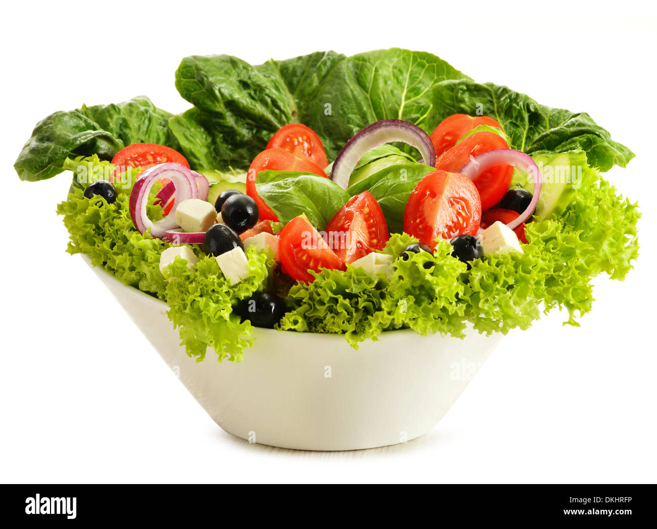 Salade de légumes bol isolé sur fond blanc Banque D'Images