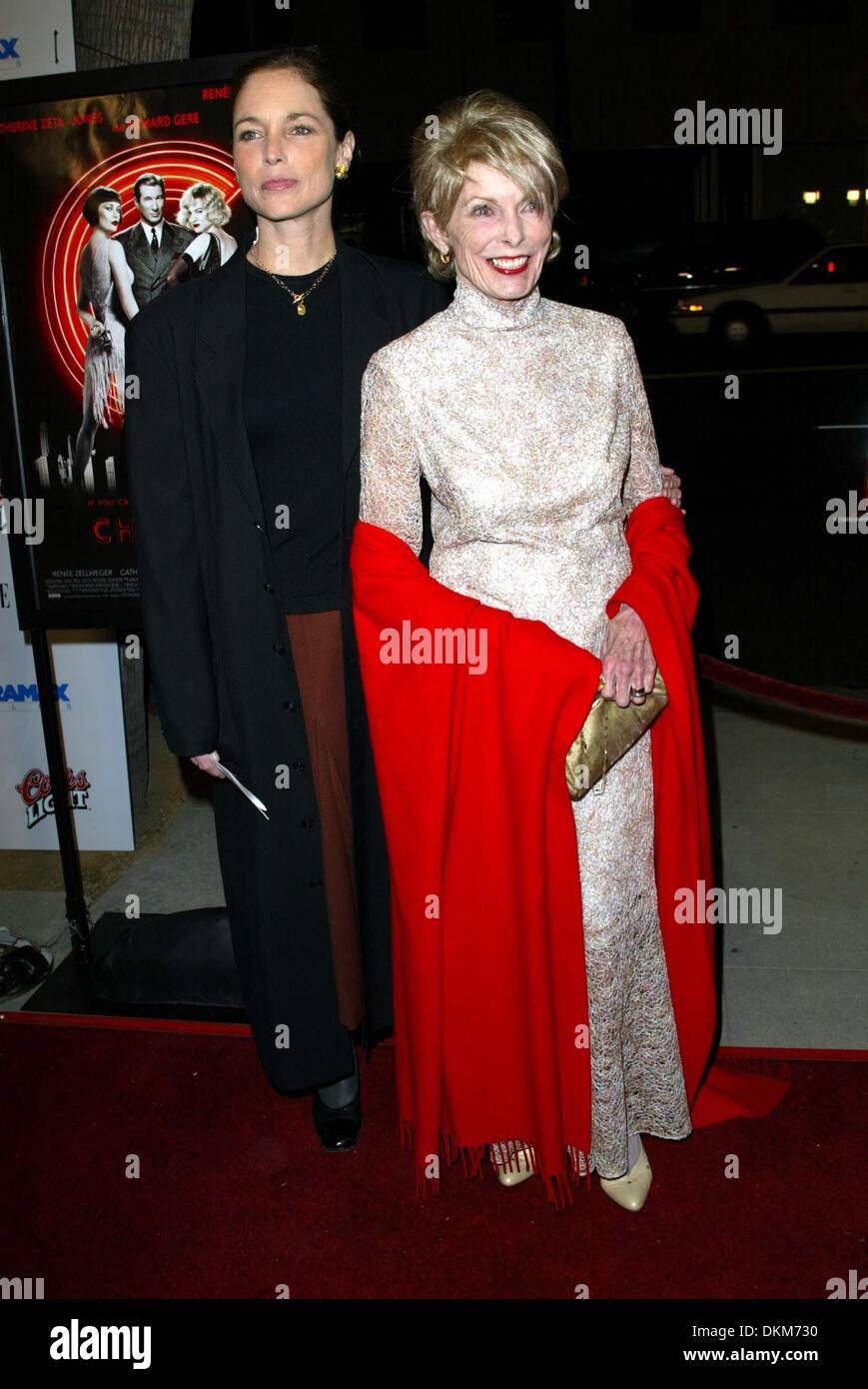 10 décembre 2002 - Los Angeles, California, UNITED STATES - K27977FB ..LOS ANGELES PREMIÈRE PROJECTION DE CHICAGO..À L'ACADEMY OF MOTION PICTURE.LOS ANGELES, CALIFORNIE ..12/10/2002 .. BARRETT FITZROY / 2002 .JANET LEIGH ET SA FILLE KELLY CURTIS(Image Crédit : © Globe Photos/ZUMAPRESS.com) Banque D'Images