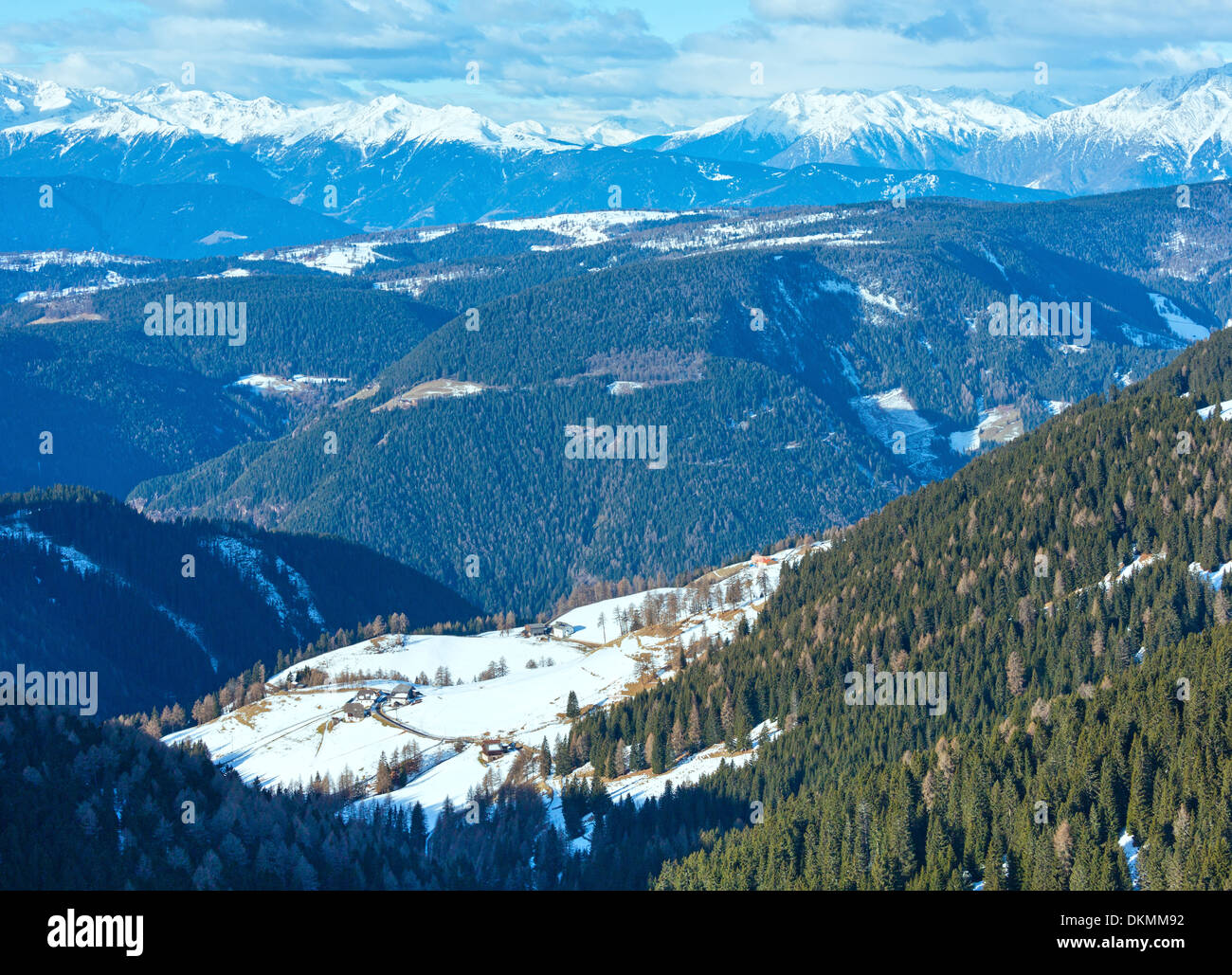 Paysage de montagne Hiver matin (ou corne Rittner Ritten, Italie) Banque D'Images