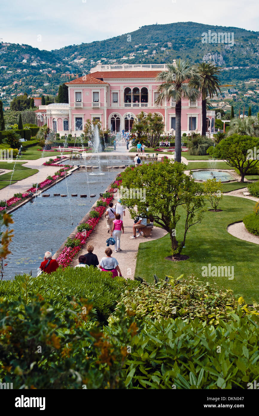 Vue avant de la Villa Ephrussi de Rothschild, Nice, Côte d'Azur, France Banque D'Images