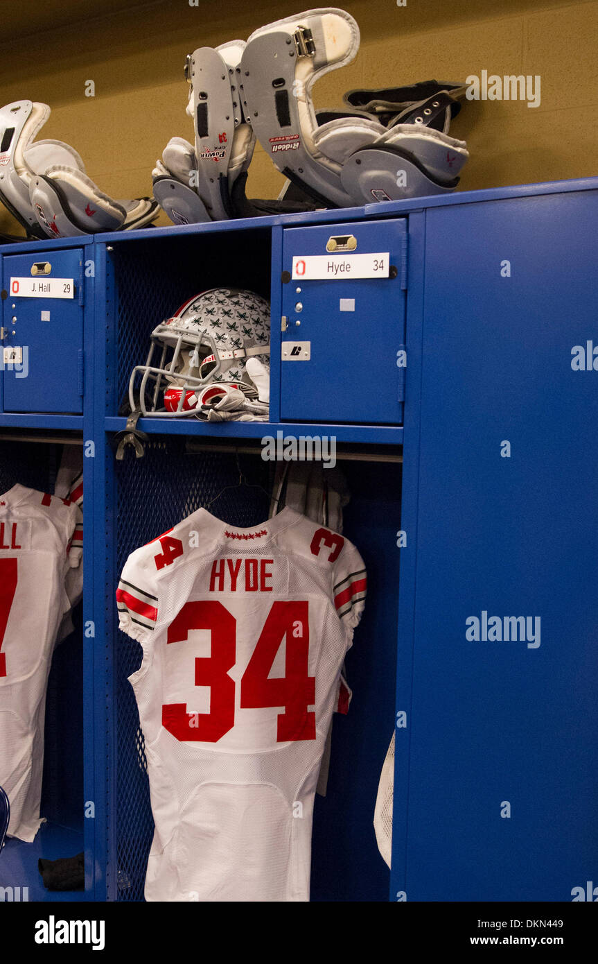 Indianapolis, IN, USA. 7 Décembre, 2013. pendant le Big Dix Championship match de football entre l'Ohio State Buckeyes et la Michigan State Spartans au stade Lucas Oil. Credit : csm/Alamy Live News Banque D'Images