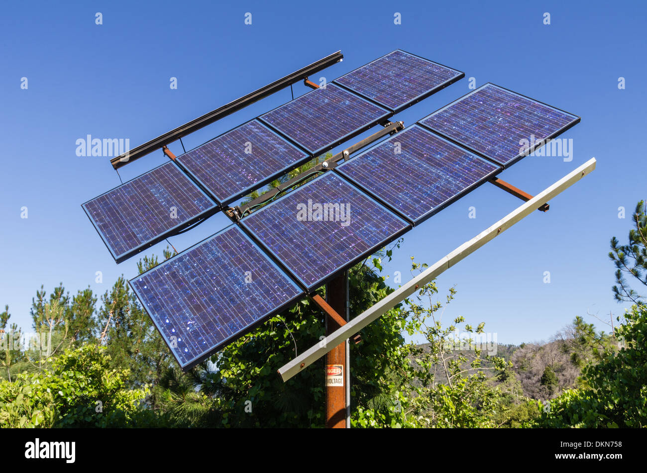 Un panneau solaire pour fournir de l'électricité dans une région éloignée Banque D'Images