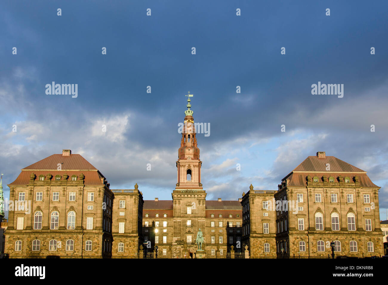 Christianborg palace dans le centre de Copenhague, au Danemark. siège du gouvernement danois Banque D'Images