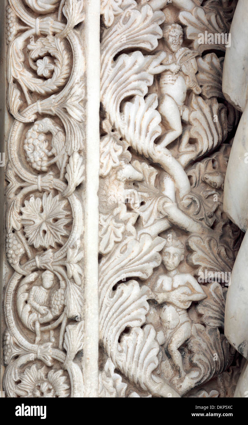 La sculpture sur pierre sur le portail de la cathédrale de Palerme, Palerme, Sicile, Italie Banque D'Images