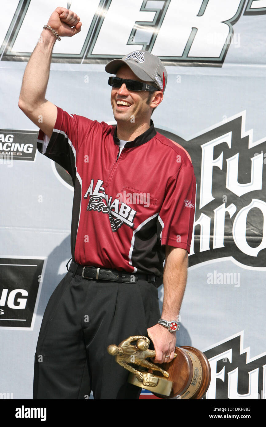 31 mai 2009 TOPEKA, KS, ÉtatsUnis 31 mai 2009 Plein gaz NHRA Top