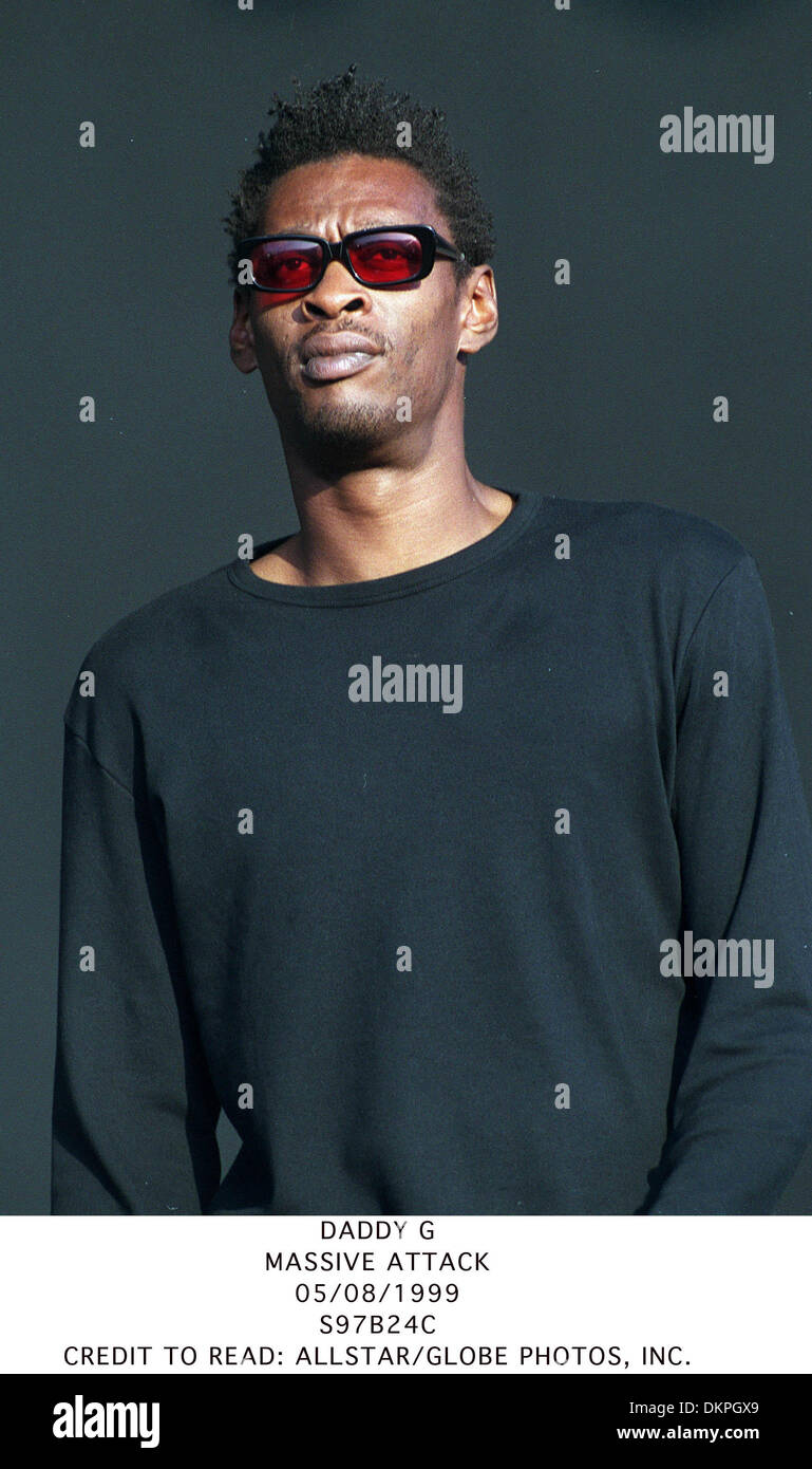 DADDY G.MASSIVE ATTACK.05/08/1999.S97B24C.CRÉDIT À lire : Banque D'Images