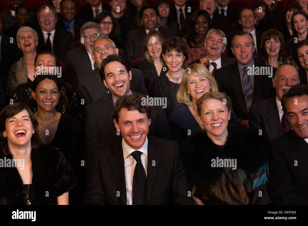 Smiling theater audience Banque D'Images