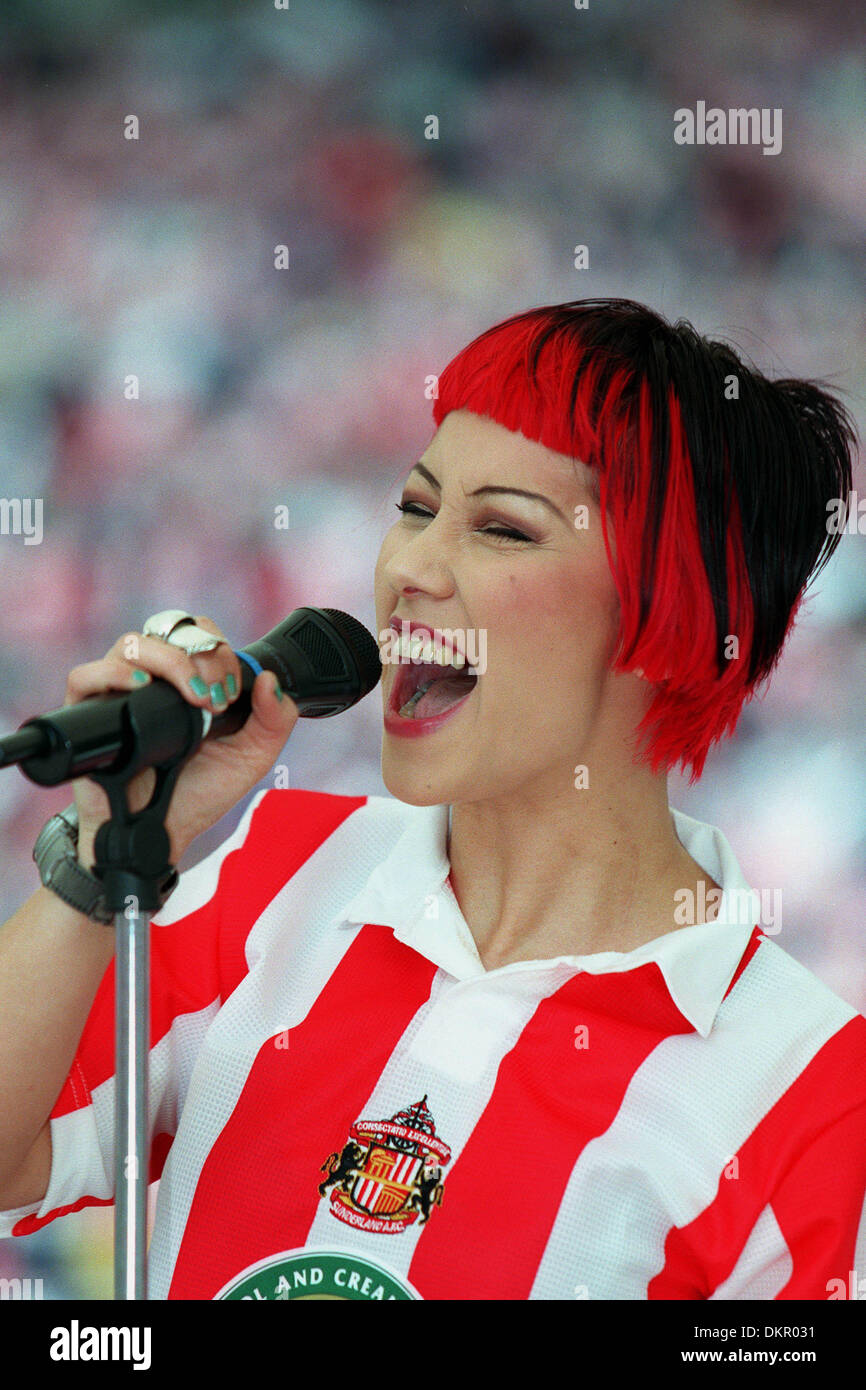 Groupe SAFRAN.SINGER AVEC REPUBLICA.09/05/1999.R63A27AC. Banque D'Images