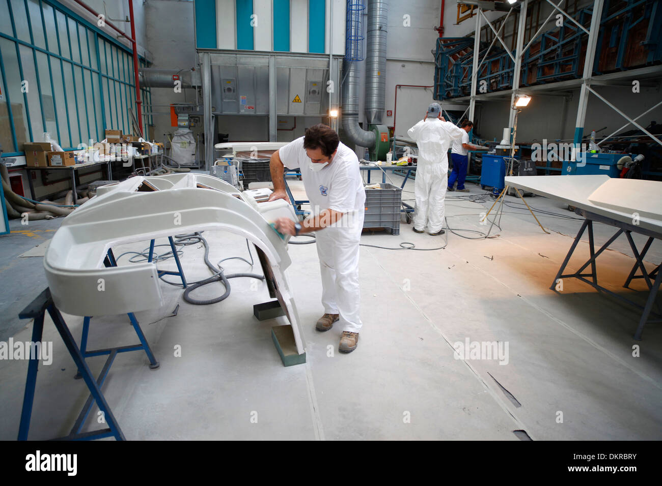 Riva super yachts en construction à l'usine à Sarnico, Italie. Banque D'Images