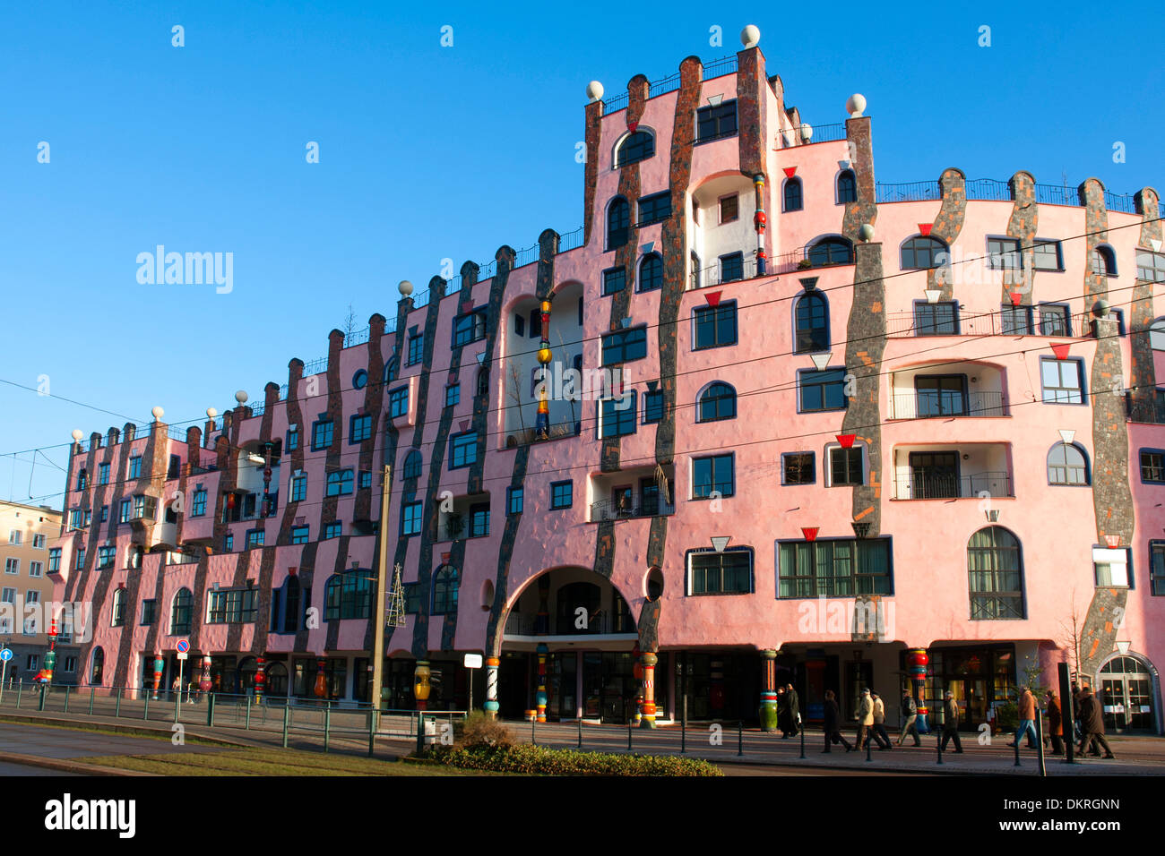 Europe Allemagne Saxe-anhalt Breiter Weg citadelle verte de Magdeburg bastion vert accueil maison Hundertwasser Friedensreich Banque D'Images