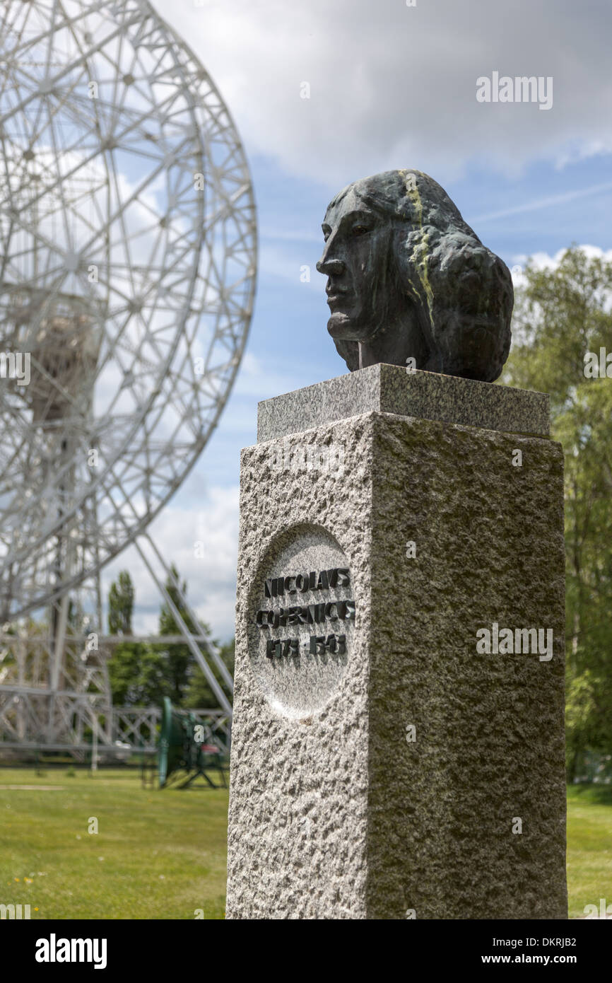 Buste de Nicolas Copernic en Observatoire Jodrell Bank, Cheshire, Royaume-Uni Banque D'Images