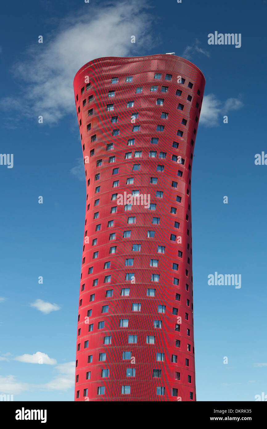Barcelone Catalogne Construction architecture city hotel Porta Fira Hospitalet japonais rouge réflexion nouveau bâtiment gratte-ciel Banque D'Images