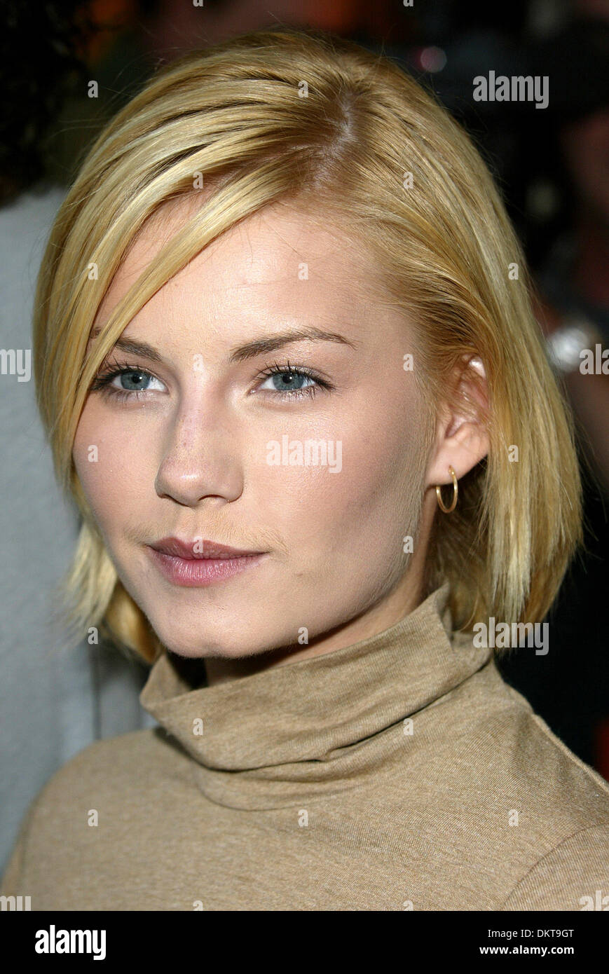 ELISHA CUTHBERT.ACTRICE.S Angeles, USA.PACIFIC THEATER, Hollywood, LO.29/06/2002.LAB5779. Banque D'Images